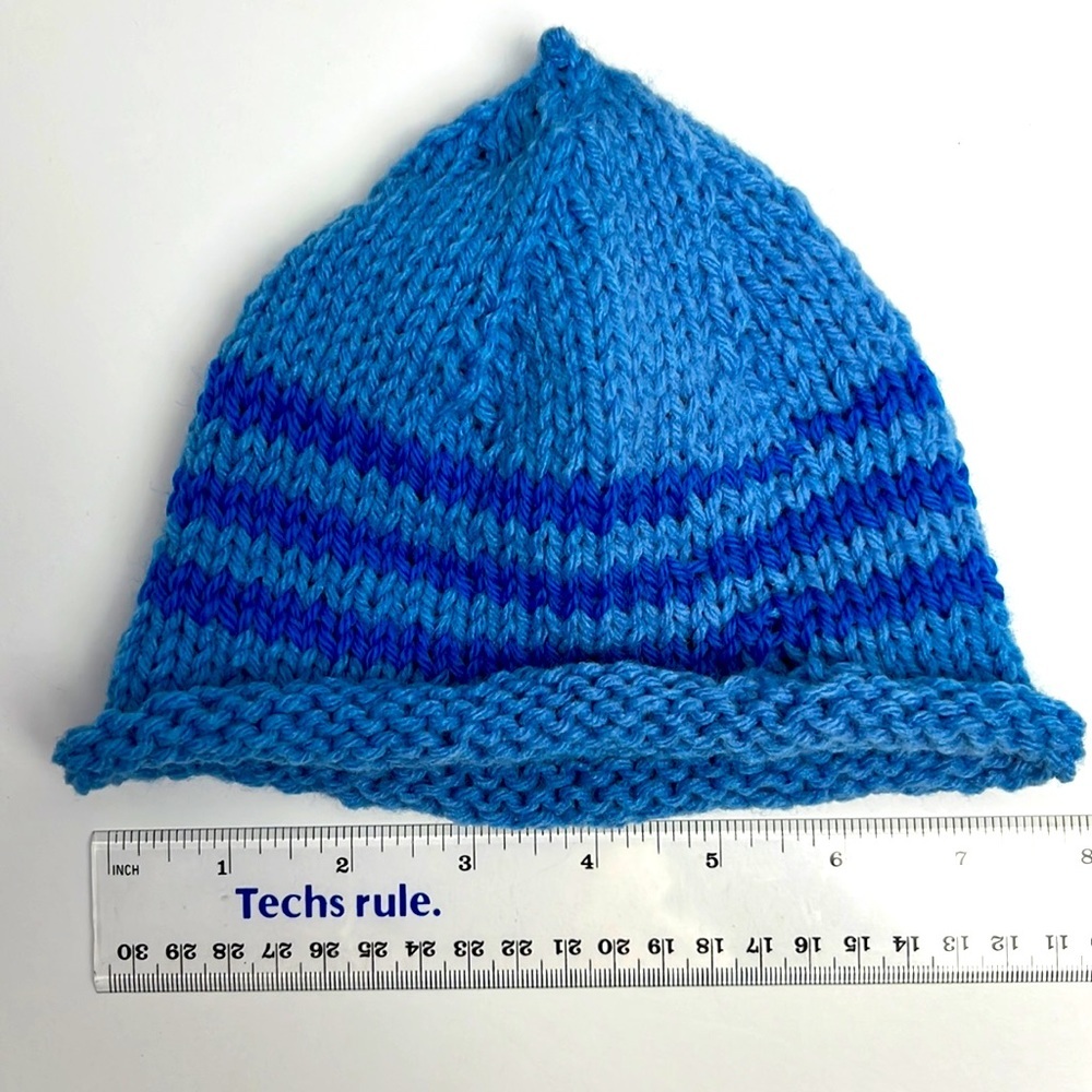 One of a kind gift. Lorraine hand knitted baby hats.  NEW 1624